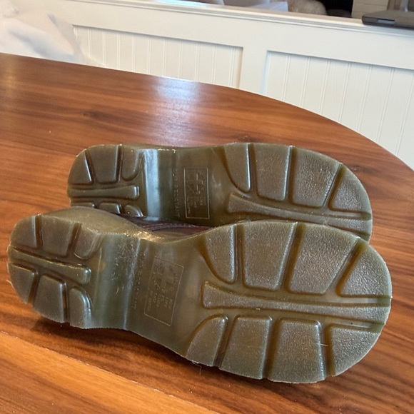 Dr. Martens NWOT Black and Burgundy Lace-Up Shoes - Picture 3 of 3